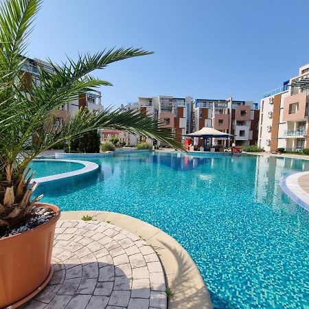 Studio Apartment With Balcony 300M From Beach Sunny Beach Exterior foto