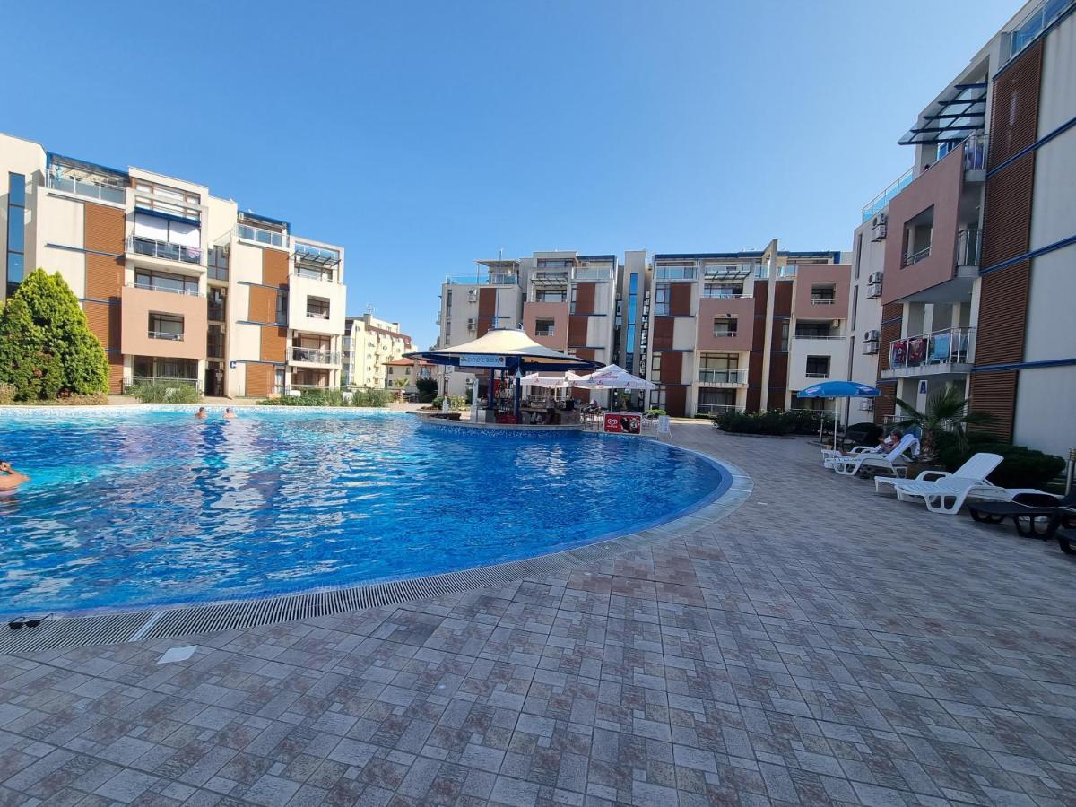 Studio Apartment With Balcony 300M From Beach Sunny Beach Exterior foto