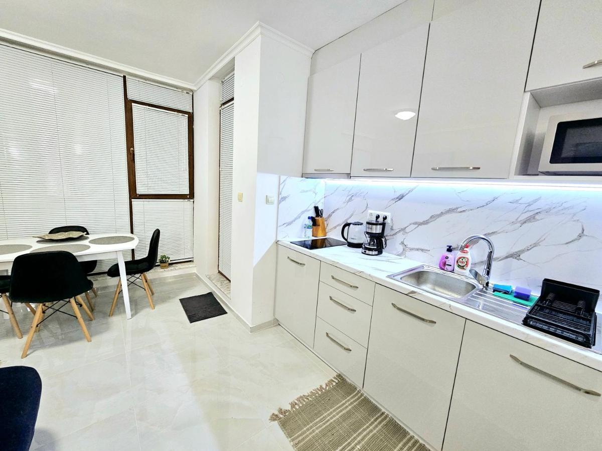 Studio Apartment With Balcony 300M From Beach Sunny Beach Exterior foto